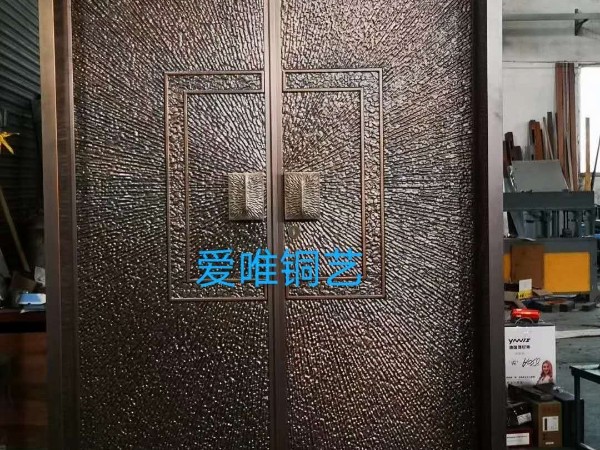 廣東銅門(mén)廠家愛(ài)唯銅藝——湖南張總別墅銅門(mén)定制銅門(mén)