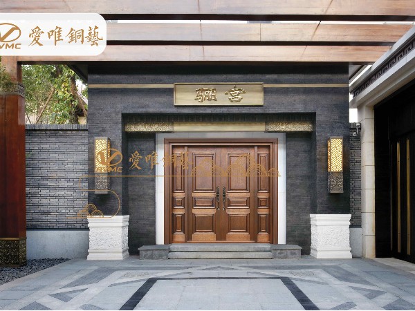 最關(guān)心的就是別墅真銅門多少錢？