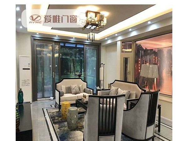 您知道鋁合金推拉門和鋁合金平開門的特點嗎？