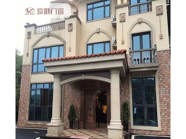 封陽臺窗要怎么樣裝呢？